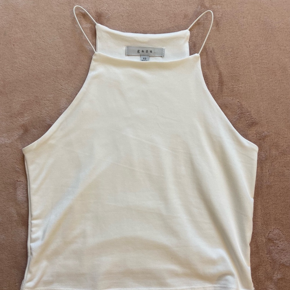 Gaze white cropped tank top